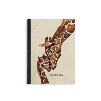 Notizbuch Dahara "Giraffes Love" aus Graspapier von Matabooks