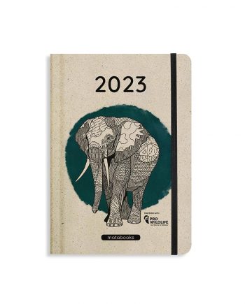 Nachhaltig und vegan produzierter Jahresplaner 2023, Kalender 2023, Terminplaner 2023 A5 mit Gummiband und Lesezeichen-Band aus Graspapier von matabooks
